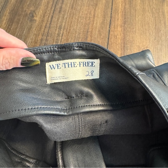 We The Free Faux Leather Pants Black High Rise Straight Leg Size 28 Fits 26 - Picture 13 of 15